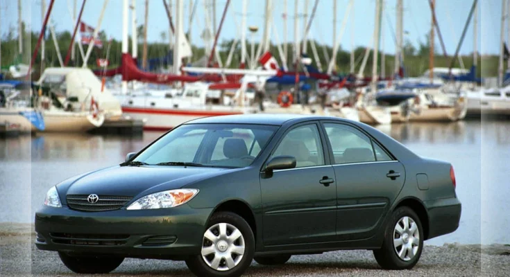 2003 Toyota Camry Specs & Features