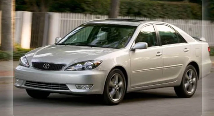 2006 Toyota Camry Specs, Price, MPG & Engine Details